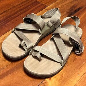 Chaco Men's Lowdown 2 Sandal, TAN color, size 10